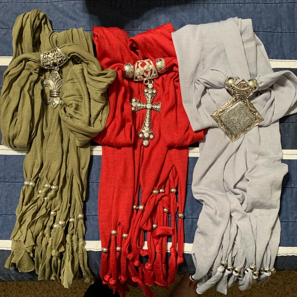 3 decorative scarves with pendant accents